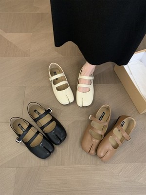 Womens Casual Leather Hollow Tabi Split Toe Mary Janes Bukcle Strap Shoes Flats