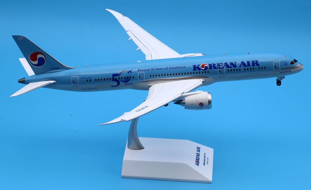 JC Wings 大韓航空 Korean 1:200 B787-9 HL8082 s-l400.jpg