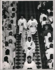 1988 Press Photo Edmund C Szoka Archbishop Detroit - DFPD14049