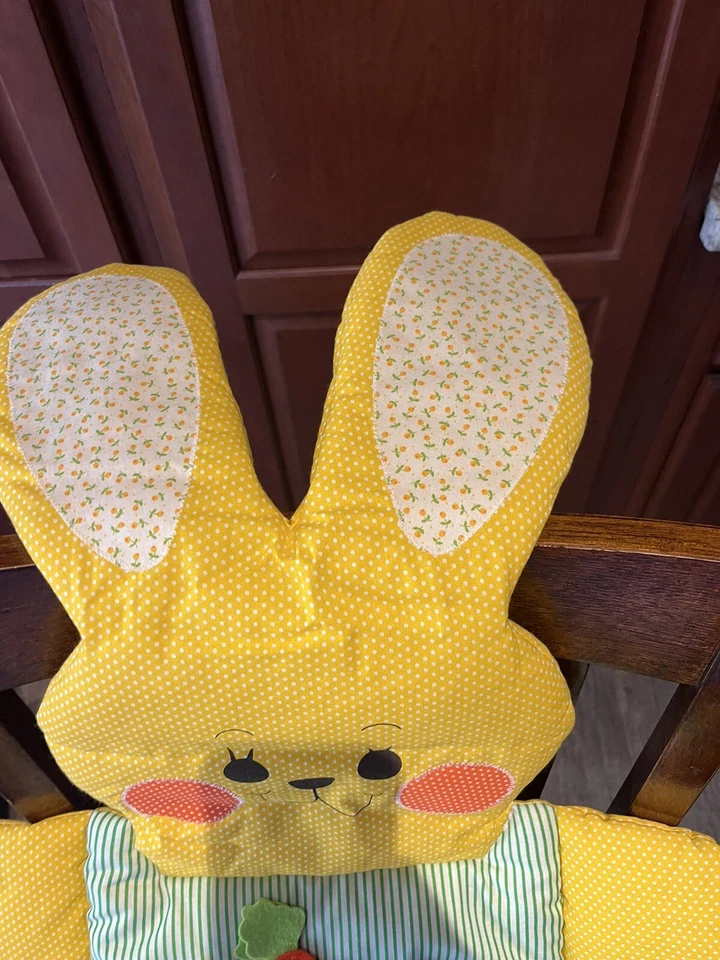 "Cuna de bebé colección Judis Heirloom BUNNY RABBIT FARM con zanahoria 39"" de colección" Foto 3 de 4