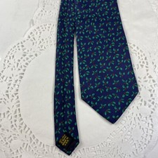 ALYNN CHRISTMAS HOLLY BLUE NECKTIE TIE NECKWARE 100% SILK MADE IN USA