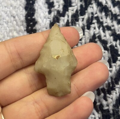 MLC s2982 Semi Translucent Novaculite Stemmed Arrowhead Arkansas X Tutton