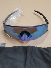 NEW OAKLEY KATO POLISHED BLACK WITH PRIZM SAPPHIRE LENS