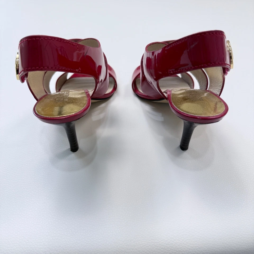 Sandalias Michael Kors de charol rojo punta abierta tacones con tiras talla 6M Foto 3 de 4