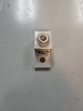 1) CMC LA301-1 LA3011 Mechanical Lug 6-300Kcmil