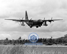 US AIR FORCE DC-130 HERCULES CARRYING FIREBEE DRONES VIETNAM 8X10 PHOTO