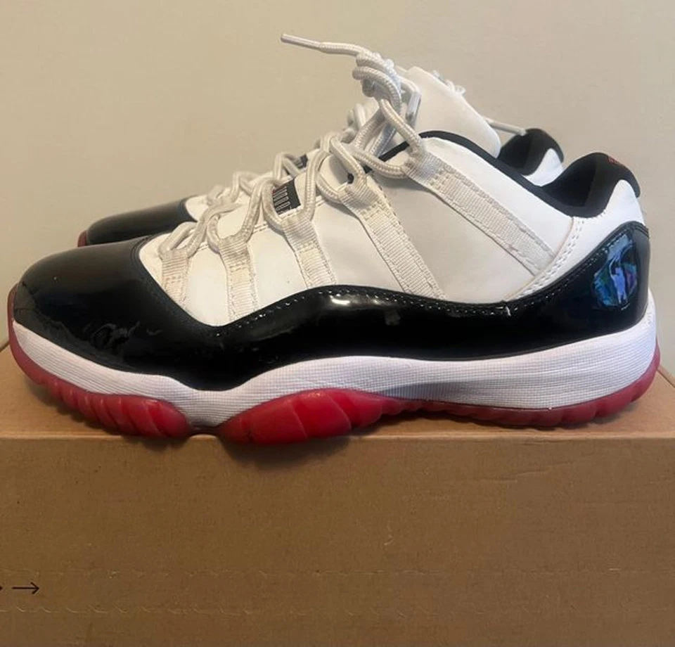 Zapatilla deportiva Jordan 11 Retro Low Concord-Bred Foto 3 de 4