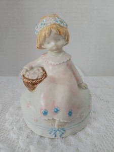 Kinka By Enesco Musical 1989 Girl Hearts
