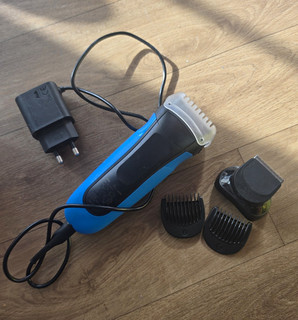 Braun Corded Electric Foil Shaver Kit 1 Head Blue/Black with Trimmer Head