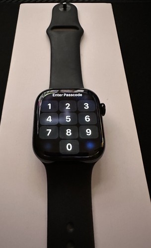 Apple Watch Series 10 42mm Jet Black GPS Sport Band S/M - Zdjęcie 2 z 8
