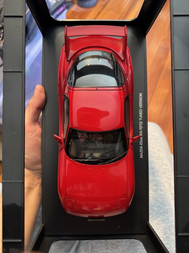 AUTOart Mazda RX-7 FD Tuned version 1/18 Scale Red Model Car - Image 4 of 4