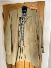 Gant raincoat - men's medium beige