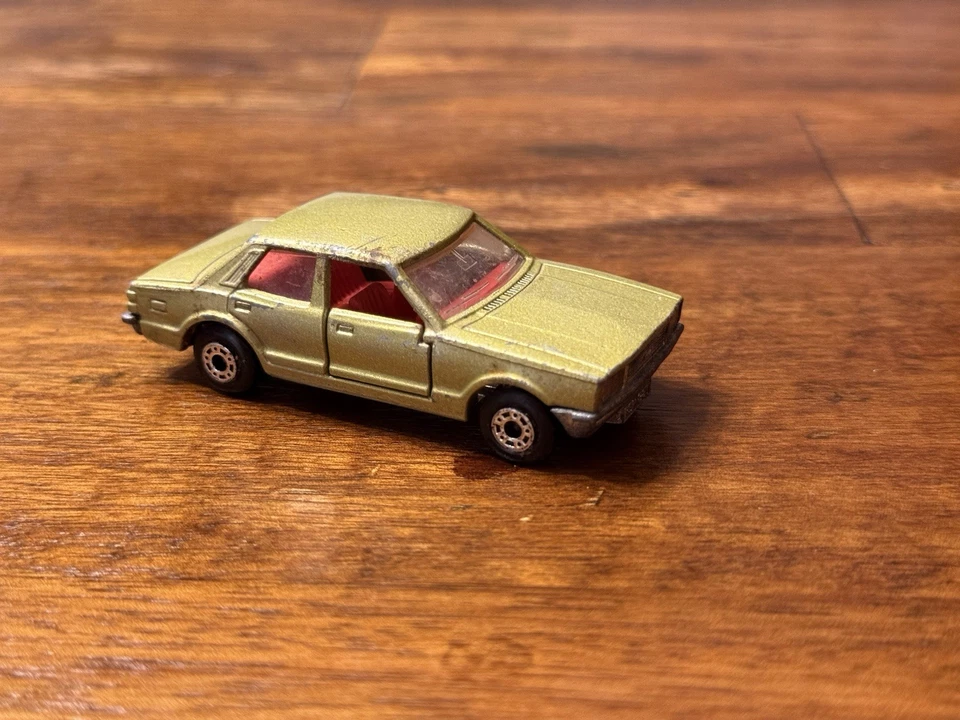 Matchbox Vintage Lot of 13 Cars/ Trucks All Made In England Exelent Condition - Image 3 of 4