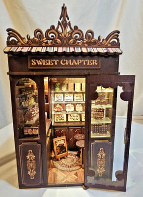 Prebuilt Sweet Chapter Store Book Nook LED Miniature Diorama