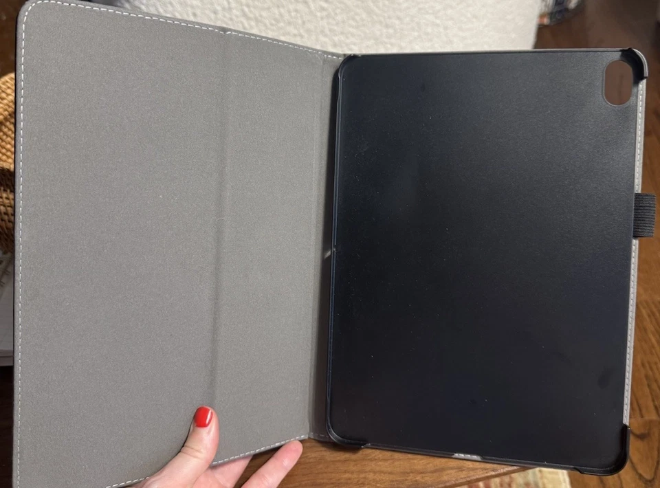 NUEVO SIN ETIQUETAS iPad Pro 11” MTXQ2LL/A Funda Folio ‘Don’t Touch Me’ Gráfico Monstruo Foto 3 de 4