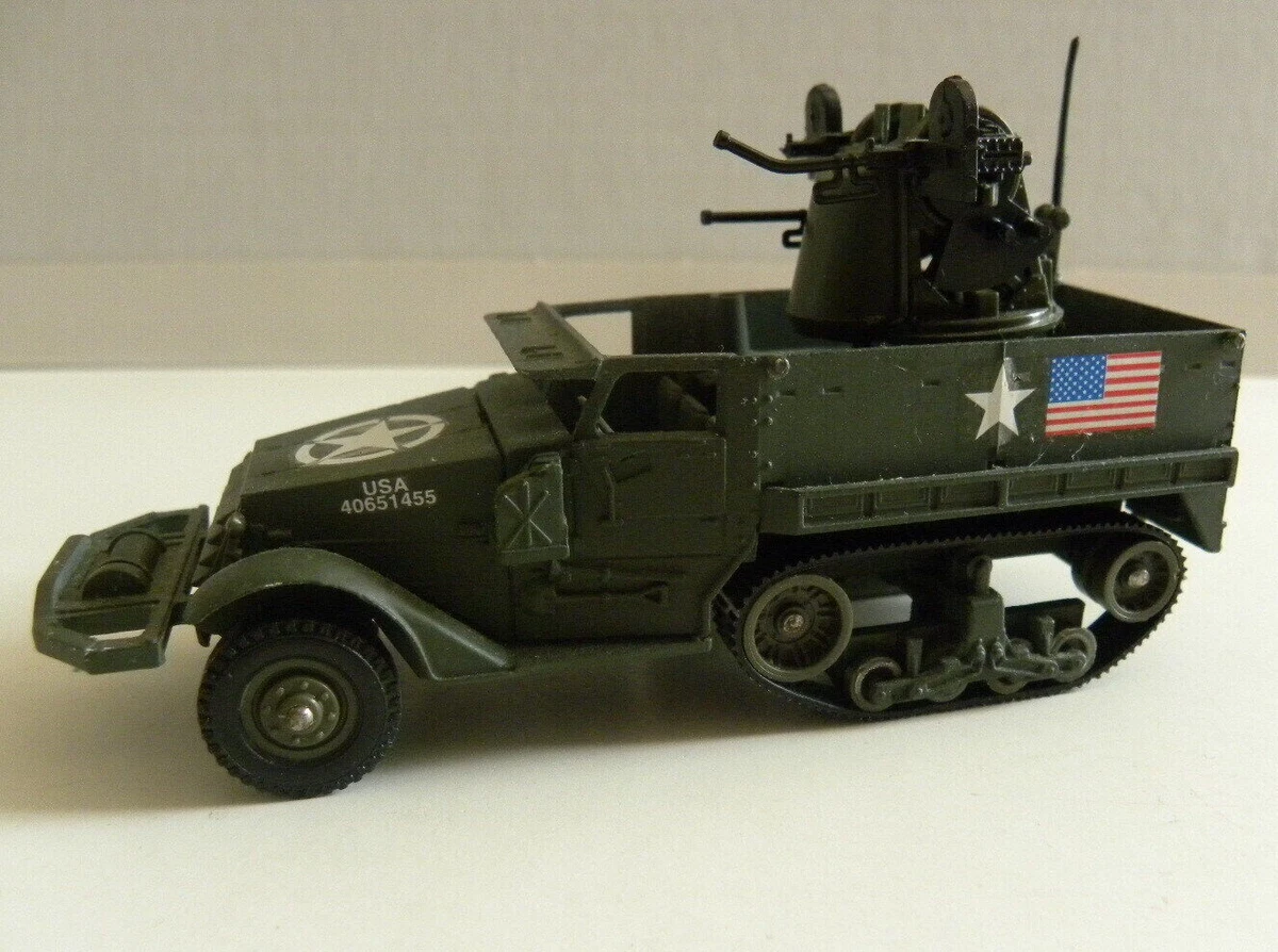 Véhicules Militaires Dinky Toys : Half-track Et AML Panhard - Lot, Occasion