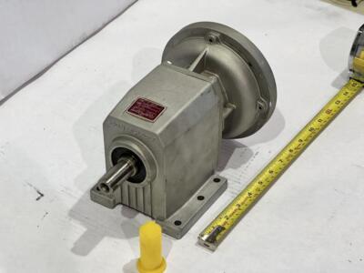 BONFIGLIOLI RIDUTTORI  SPEED REDUCER TYPE: C 102P   MOUNT: B3   RATIO: 25.4:1