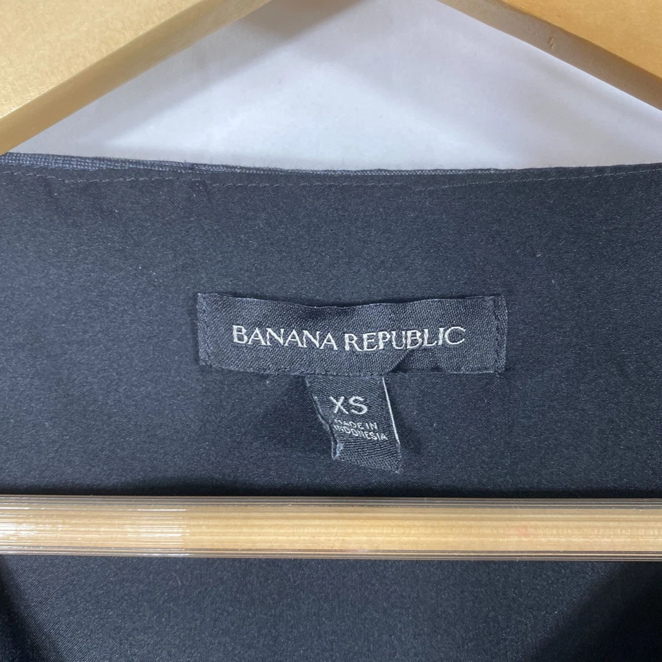 Blusa feminina Banana Republic gola barco meia manga tamanho XS cinza - Imagem 3 de 4