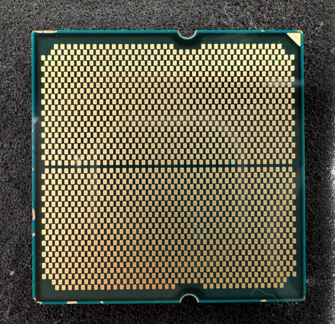 For Parts* AMD Ryzen 7 7800X3D Processor 4.2GHz, 8-Core, 16-Thread