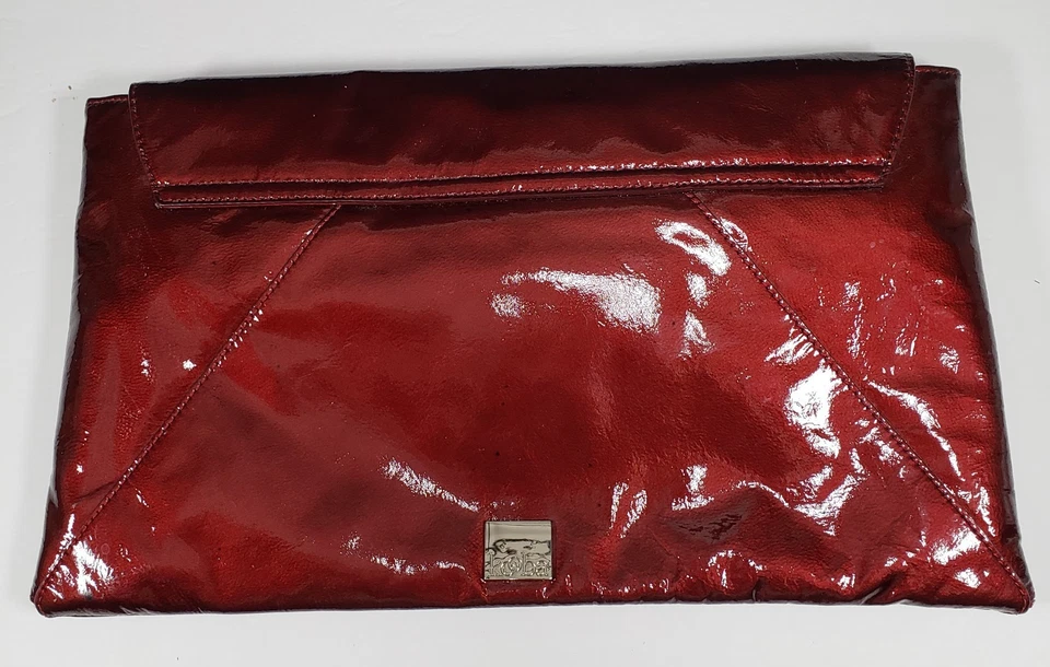 Bolso de Hombro Grande Kooba Borgoña Charol Sobre Y2K Foto 3 de 4