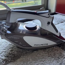 ROWENTA STEAM IRON FOCUS 1700W MADE IN GERMANY 
