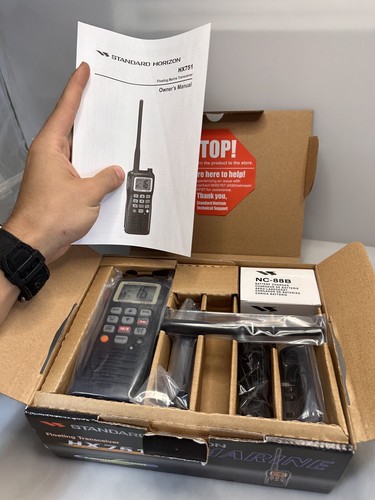 Standard Horizon HX751 Handheld Marine VHF Radio / Transceiver, New in Box - Afbeelding 2 van 2