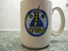 Hercules Navair AN/AR-47 Missile Approach Warner Mug - Old Crow Symbol