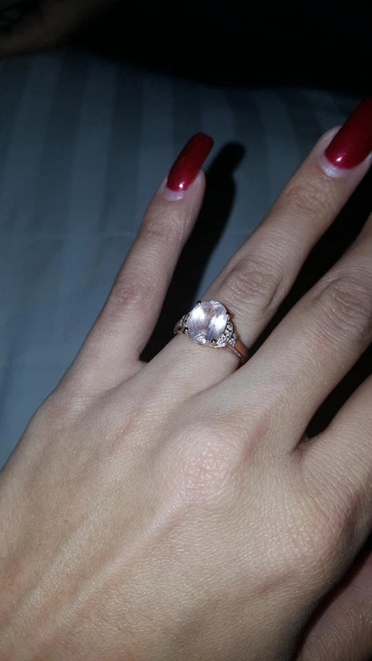 Anillo ovalado de morganita y diamantes T.W de 1/10 quilates en oro rosa de 10 quilates - talla 6,5 - ¡NUEVO! Foto 4 de 4