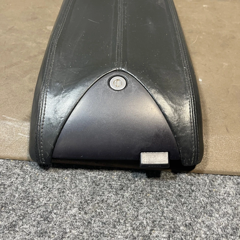 Крышка подлокотника передняя центральная консоль Acura RDX 2007-2012 годов выпуска черная кожа - Изображение 3 из 4