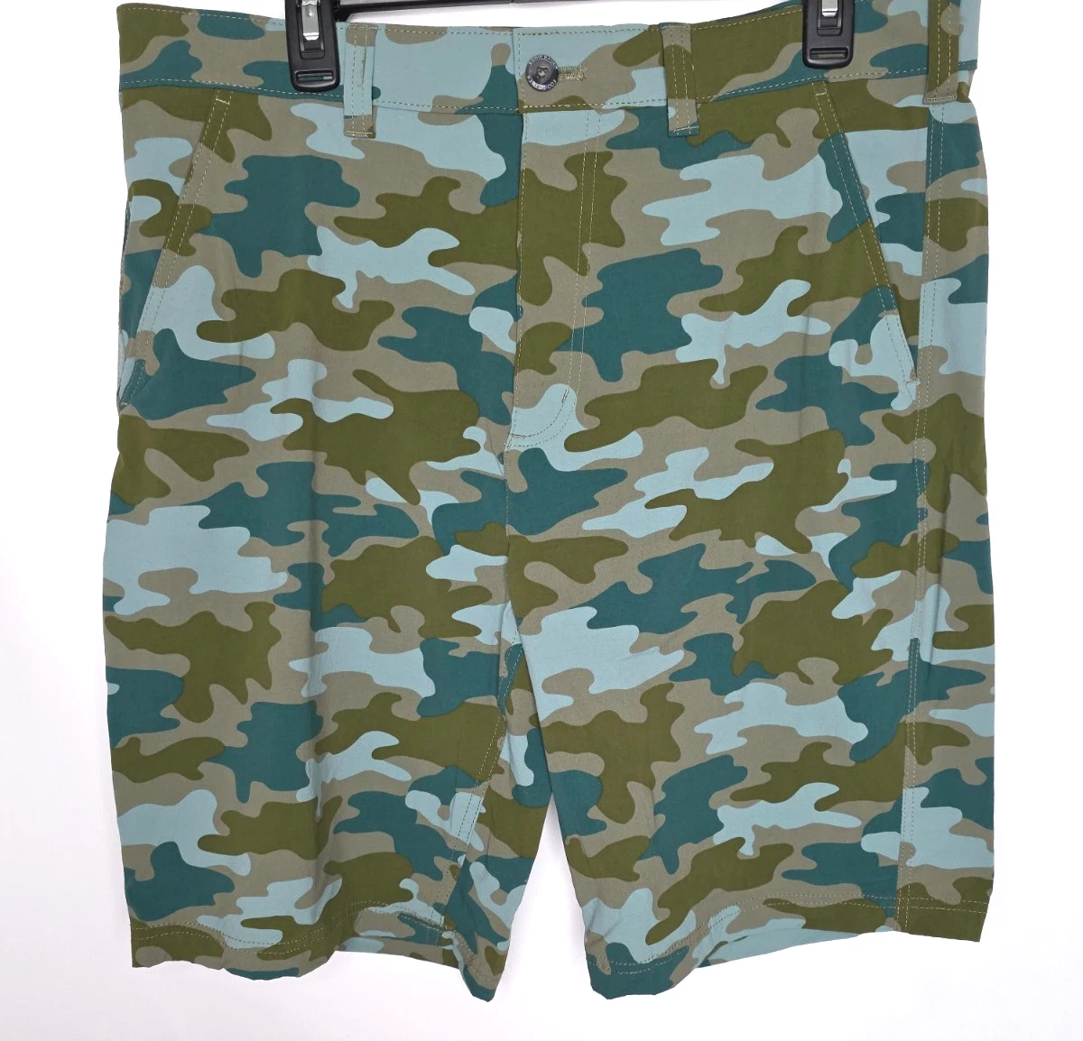Eddie Bauer Mens T36 Camo Shorts Travex Green Blue Zip Back Pockets