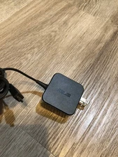 Genuine  OEM ASUS ADP-33AW B 19V 1.75A 33W  AC Power Adapter Charger - P1