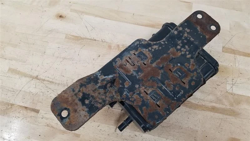 Bote de vapor de combustible Jeep JK Wrangler Evap P04891781AB 2007 2008 2009 2010 35402 Foto 2 de 4