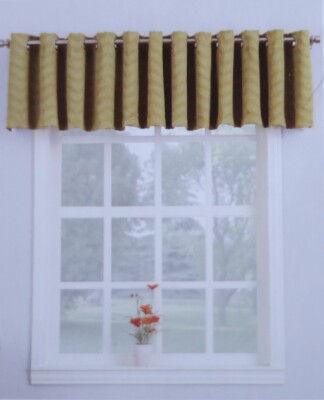 Sun Zero Room Darkening Chevron Grommet Valance NEW 50 x 18 Wheat