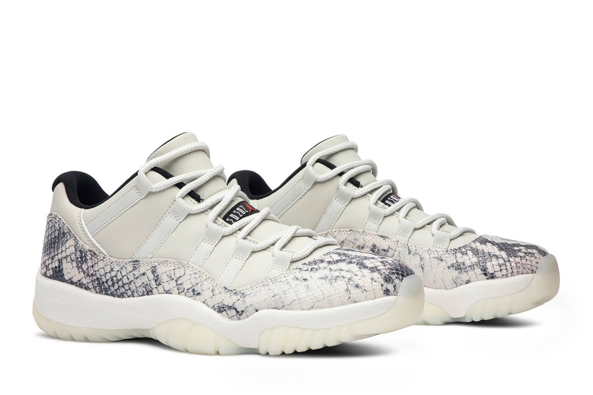 ニ*郎様 【中古・美品】AIR JORDAN 11 RETRO LOW IE 2 JORDAN BRAND AIR JORDAN 11 RETRO LOW IE 