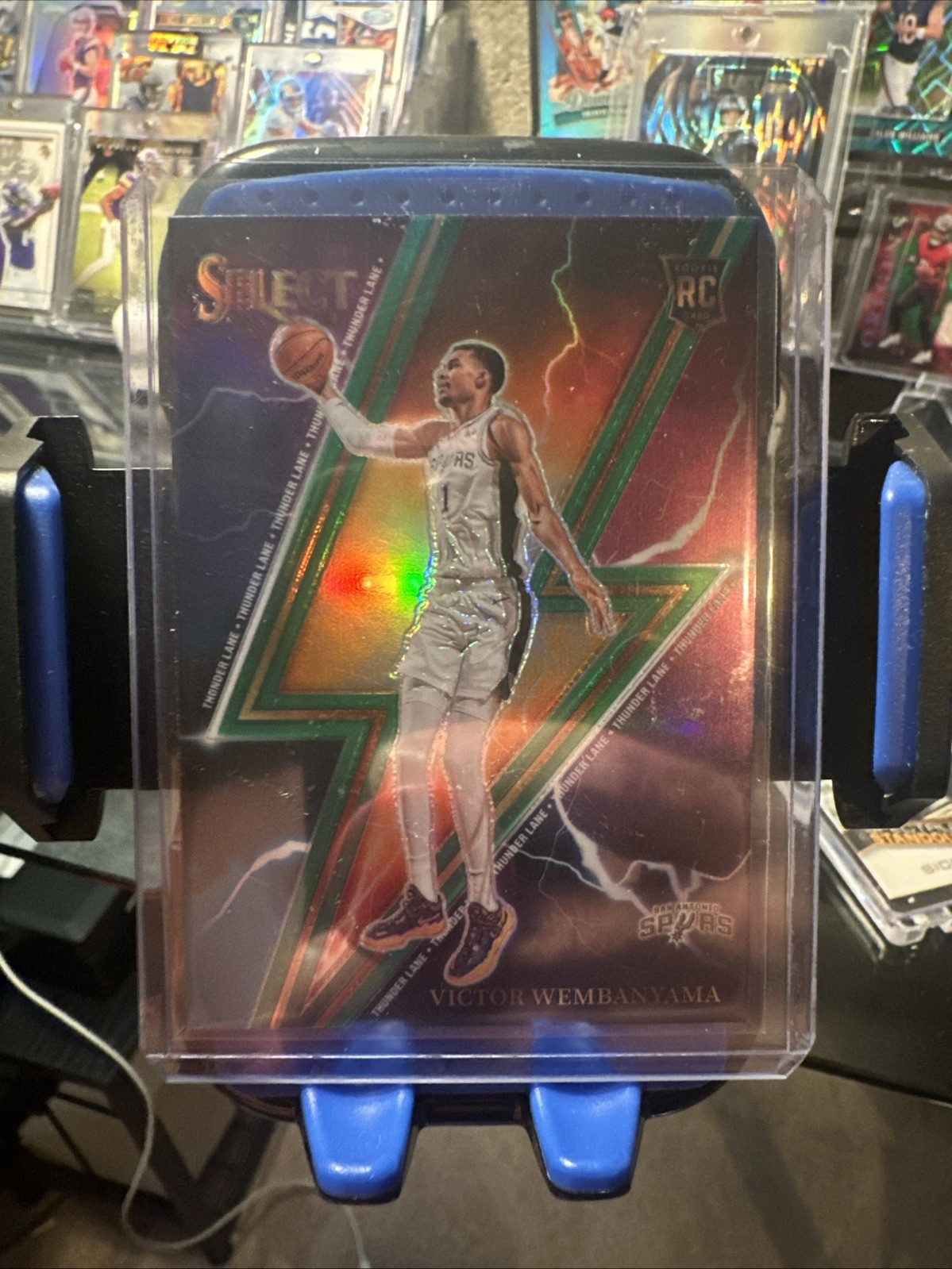 2023-24 Panini Select - Thunder Lane Victor Wembanyama #5 Green Prizm (RC)