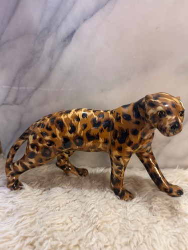 Cheetah Figurine Statue 6” Tall Decorative Wild Cat