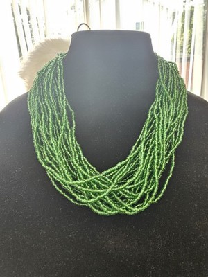 Multilayered Colored Sand Bead Necklace - Green
