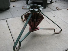 Vintage 1950/60s S-B Mfg Co  XMAS Tree Stand RED-GREEN For Real/Fake TREE 3 1/4"