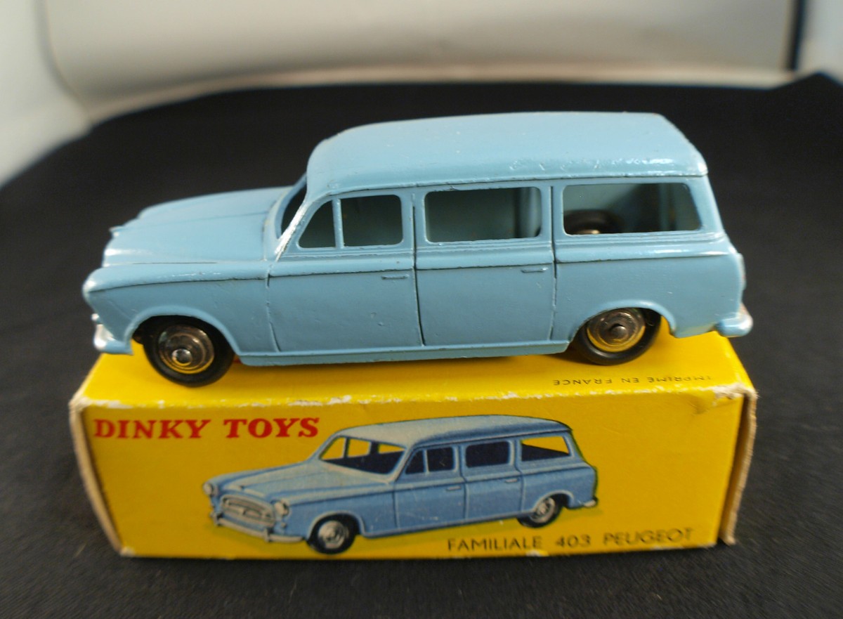 DINKY TOYS 24F Peugeot Familiale break en boite CIJ SOLIDO QUIRALU NOREV EUR 70,00 - FR