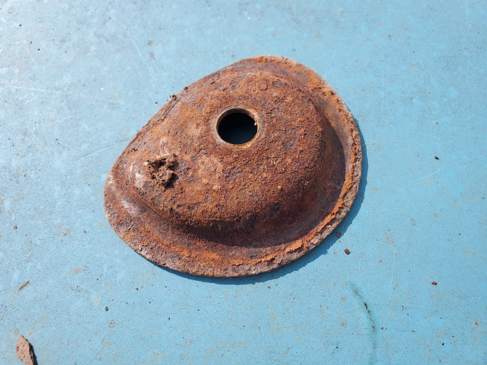 1954 1955 1956 1957 Buick Special Century Roadmaster retenedor de resorte trasero inferior Foto 2 de 4