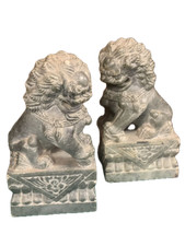 Coppia di antichi cani di Pho guardiani dei templi in pietra dura marmo verde...