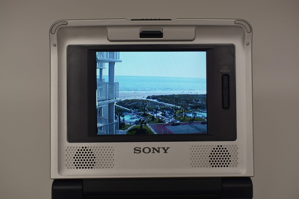 Sony GVD1000 MiniDV Video Walkman, Mini DV Playback and editing