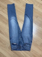 Old Navy boy  s Straight Fit Blue Denim Jeans Medium Wash 5-Pocket Button Zip