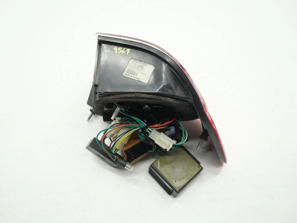 Conjunto de luz trasera trasera izquierda conductor trasero cuarto trasero trasero izquierdo bmw m3 e46 2001-2006 Foto 3 de 4