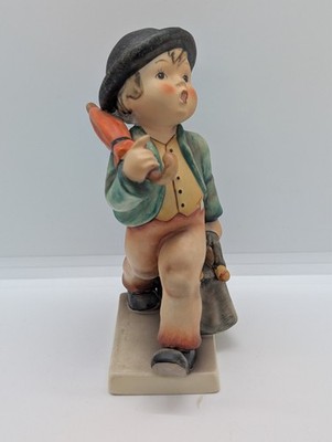 Vintage Goebel Hummel ''Merry Wanderer'' Tall 6'' Figurine