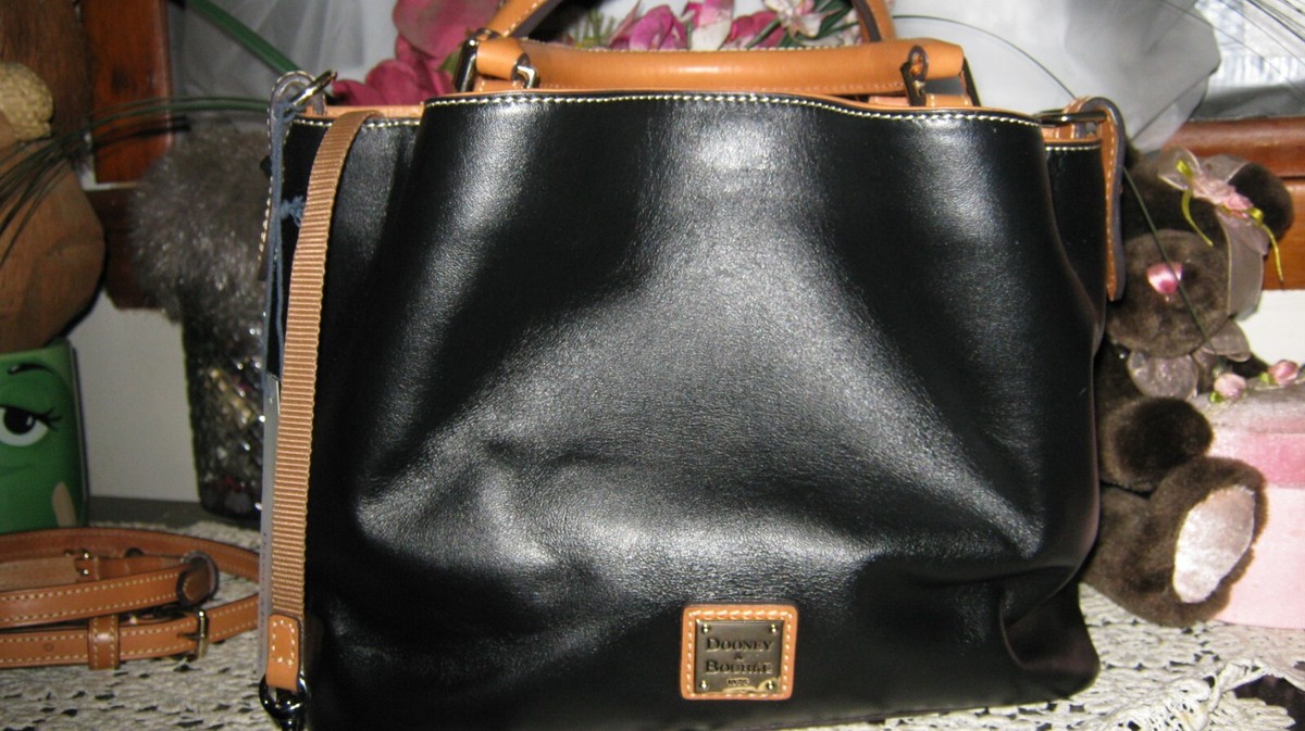 Dooney Bourke NWT Small Brenna 366837256 M-747 UK