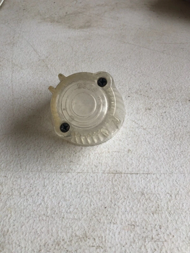 Classic Renault Front Light Indicator Lenses PK 6726 - Image 2 of 4