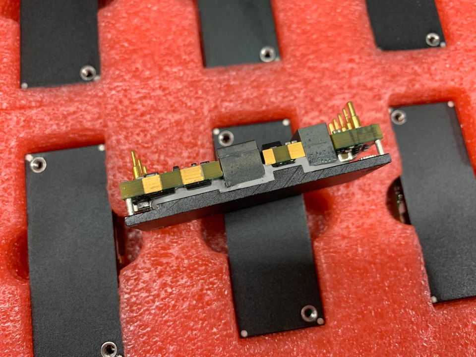 Artesyn Isolated Module DC DC Converter 1 Output 28V 9A 36V - 75V Input - Image 3 of 4