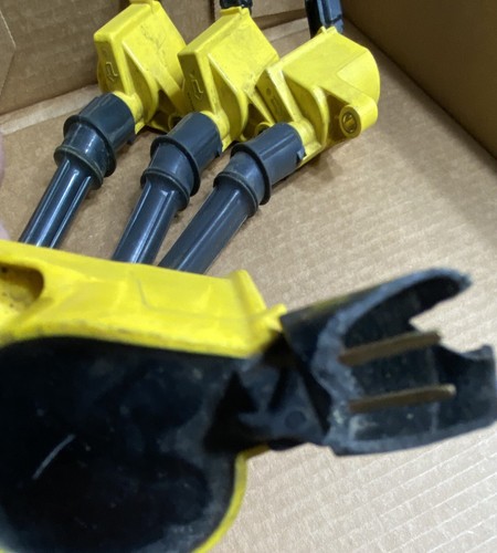 Accel 140032 Ignition Super Coil Yellow for 98-08 Ford 4.6/5.4/6.8L - Picture 3 of 3