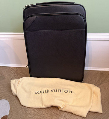 Louis Vuitton Hartschalenkoffer Pegase schwarz Leder 48 cm 2-Rollen Reißverschluss